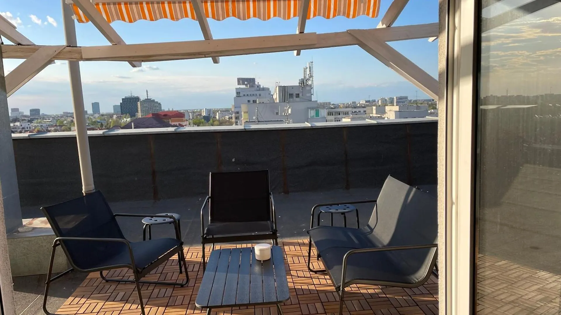 Apartment Let'S Get On Top Bukarest