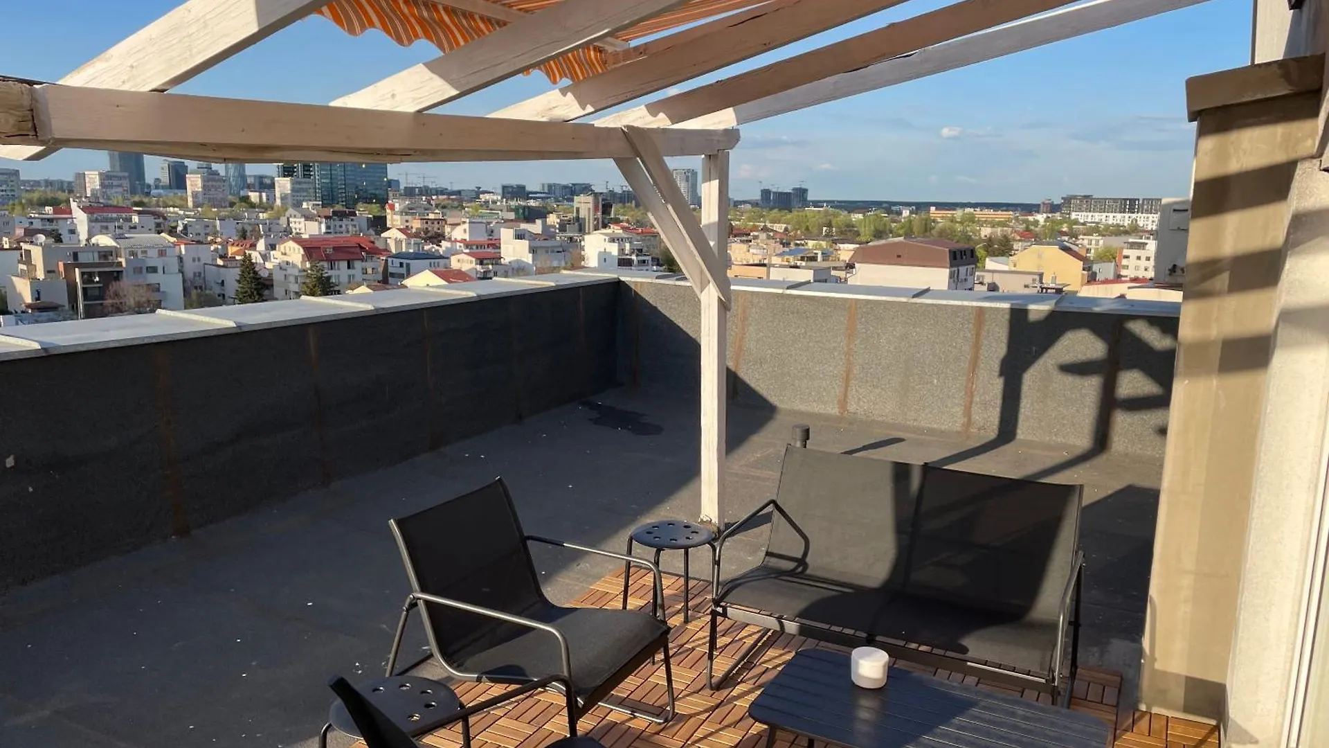 Apartment Let's get on Top Bukarest